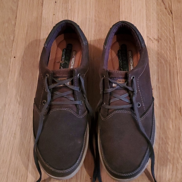 skechers helmer rolven